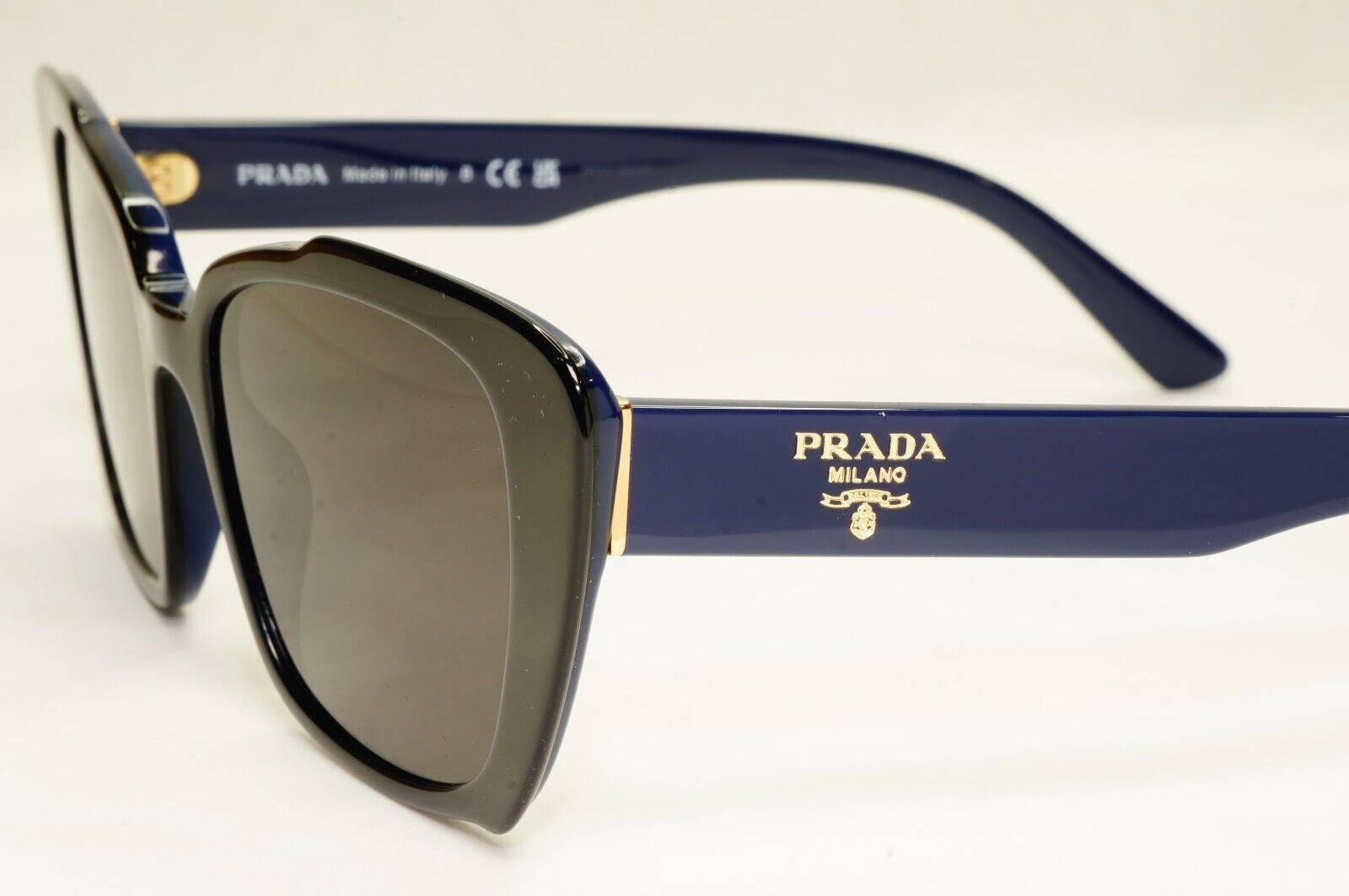 Prada Sunglasses Black Blue Square Fashion PR01YV VPR 01Y 08V-1O1 53mm