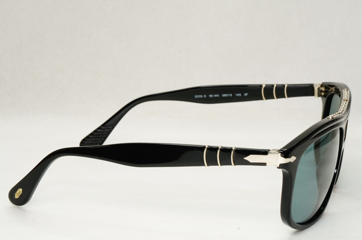 Persol Sunglasses 2011 Roadster Black Polarized Photo Chromic 3009-S 95/4N 58mm