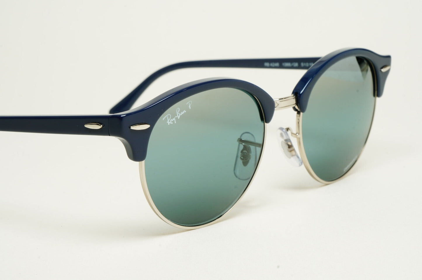 Ray-Ban Sunglasses Clubround Polarised Blue Chromance Mirror RB 3016 1366/G6