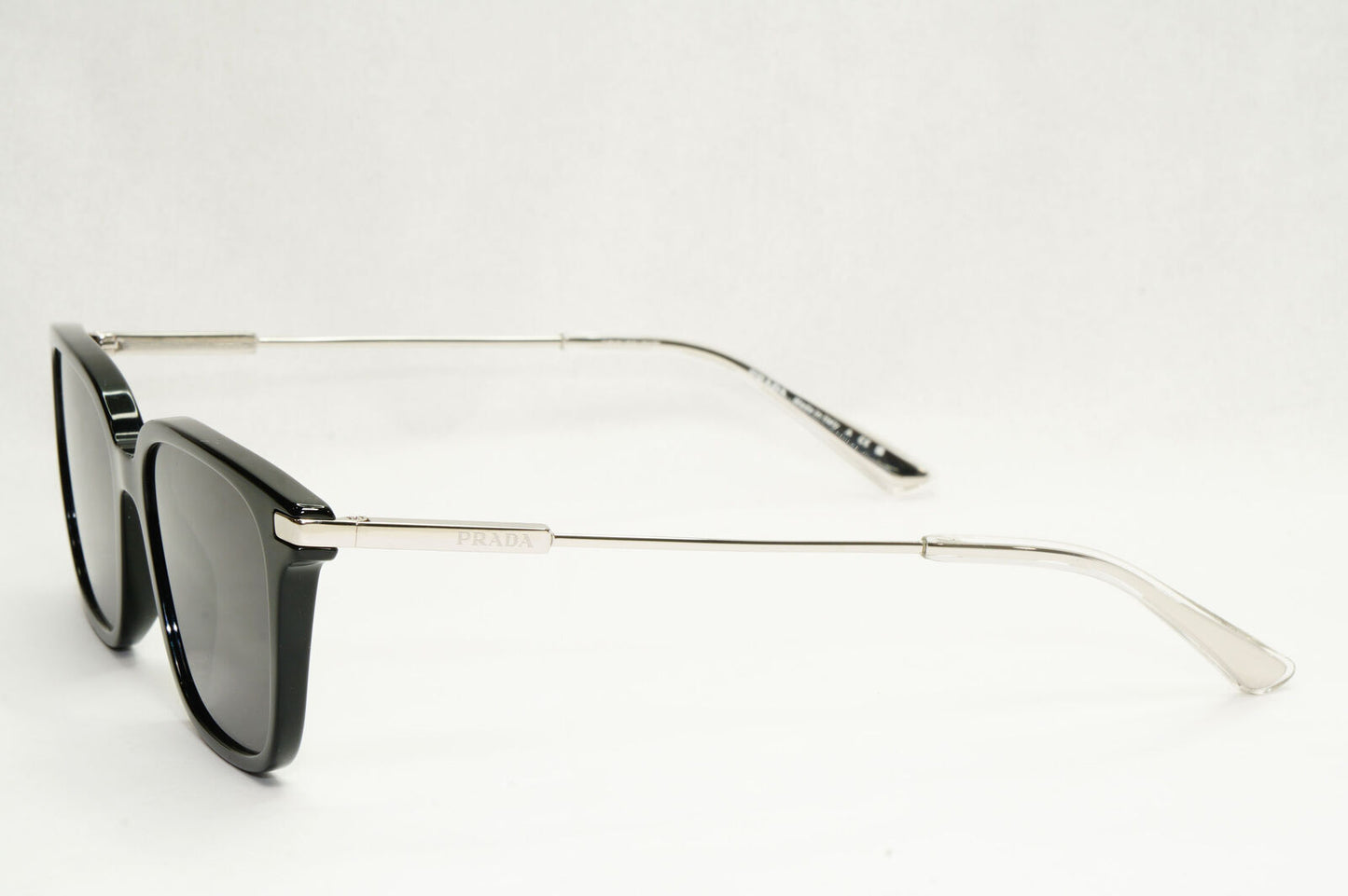 Prada Sunglasses Black Silver Square Glossy Fashion PR04ZV VPR 04Z 1AB-1O1 50mm