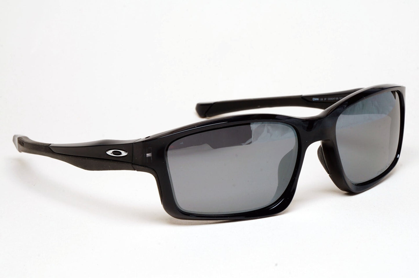 Oakley Sunglasses Polarized Chainlink Black Ink Iridium Glossy OO 9247 09