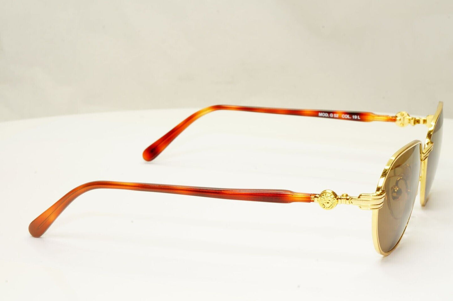 Gianni Versace 1995 Vintage Gold Medusa Unisex Brown Sunglasses MOD G52 COL 17L