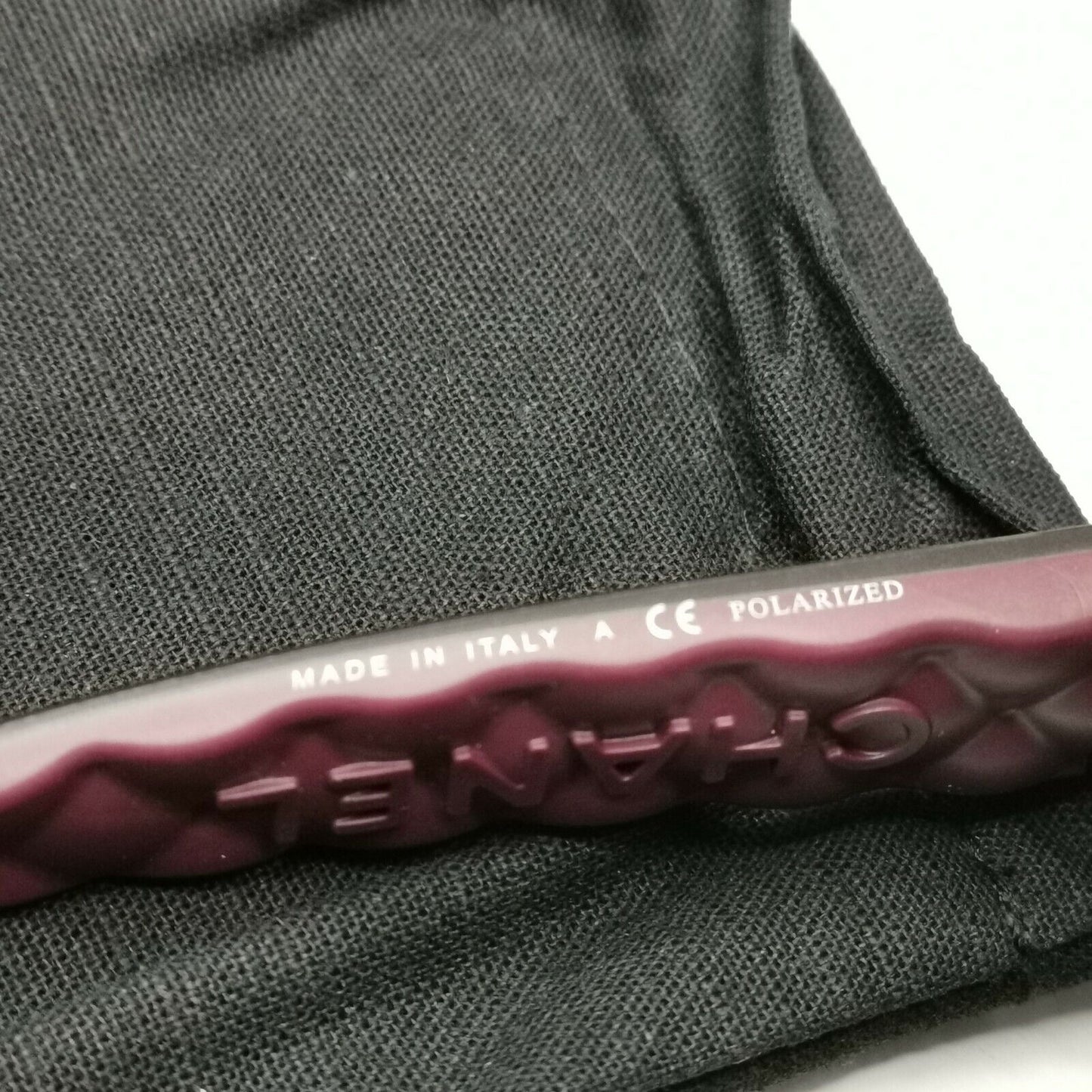 Chanel Polarised Black Burgundy Sunglasses Bordo Square 6049 1480/Z9 25663