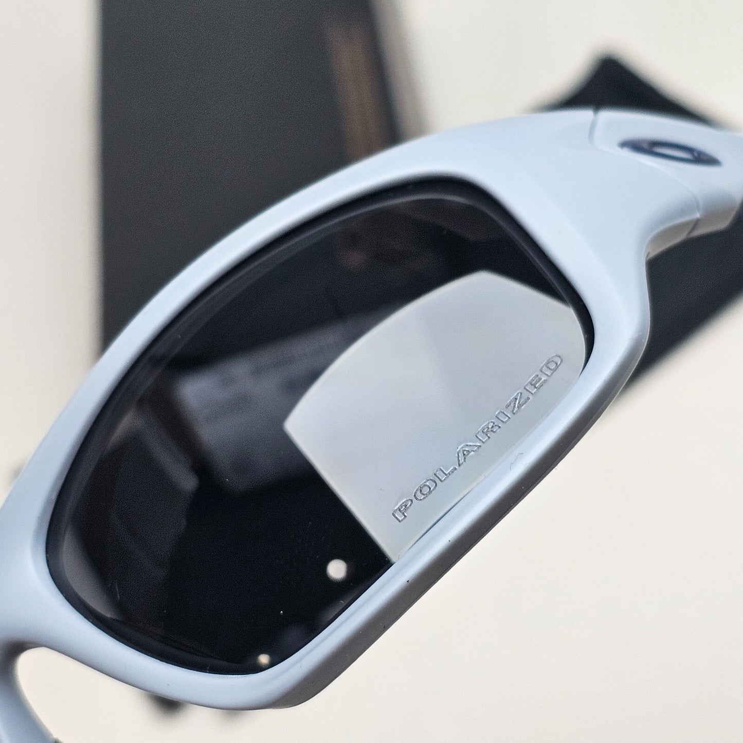 Oakley Sunglasses Polarized Valve Grey Blue Matte Fog Sport Wrap OO 9236 05