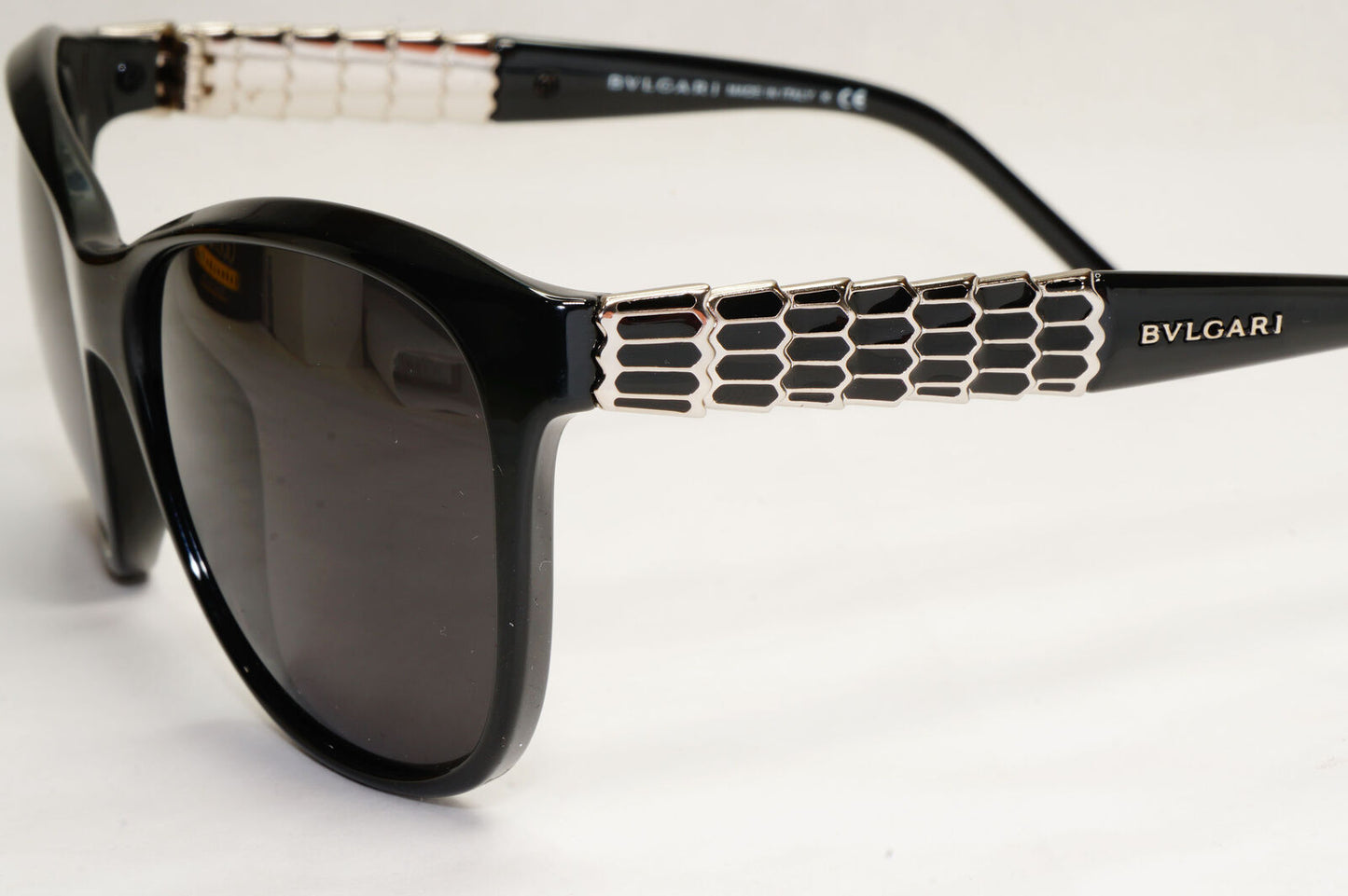 Bvlgari Sunglasses 2011 Vintage Black Silver Scales Square 8104 901/8G 060324