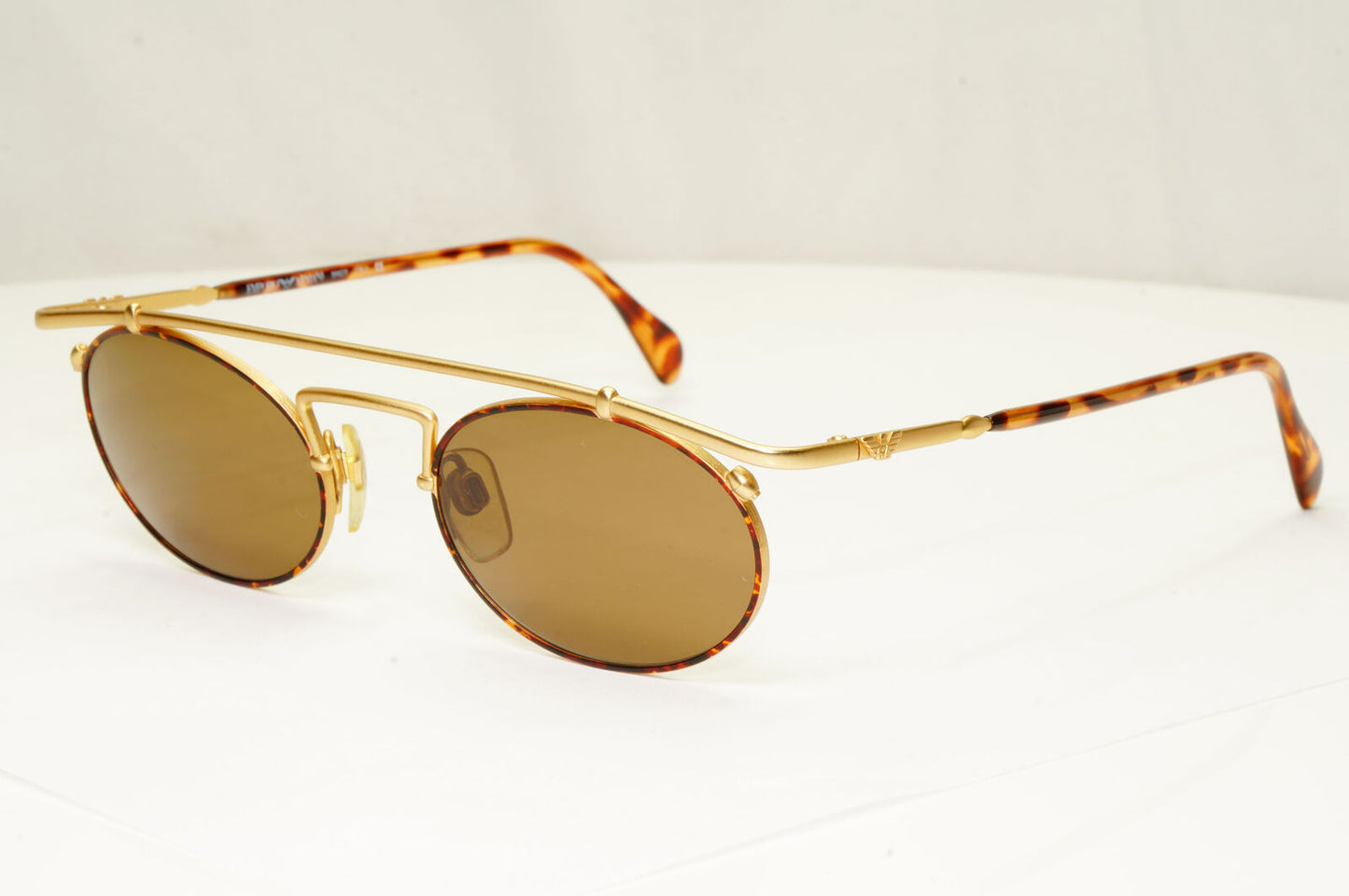 Emporio Armani 1997 Vintage Sunglasses Mens Womens Bridge Bar Gold 024-S 833