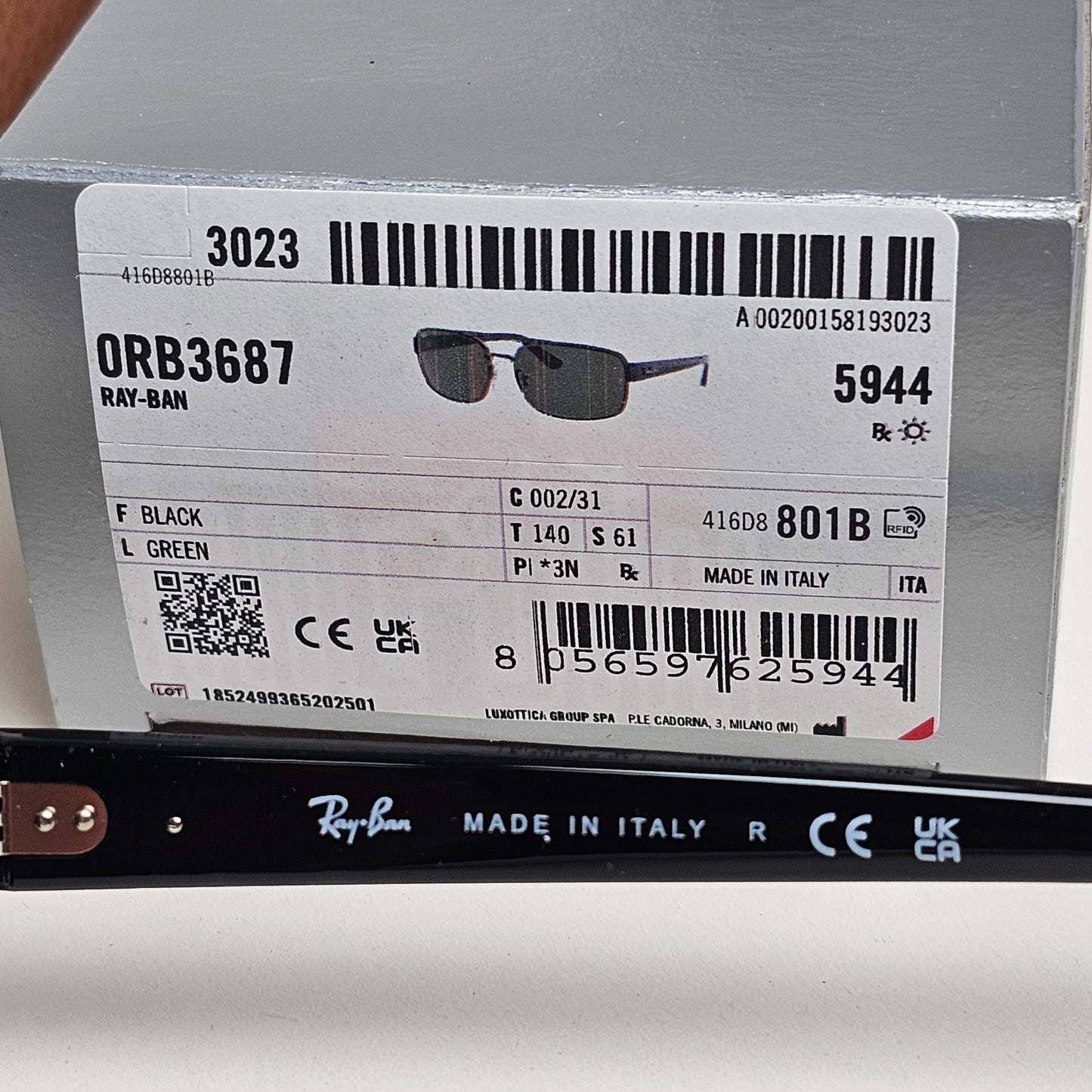 Ray-Ban Sunglasses Black Green Square Pilot Navigator RB 3687 002/31 61mm