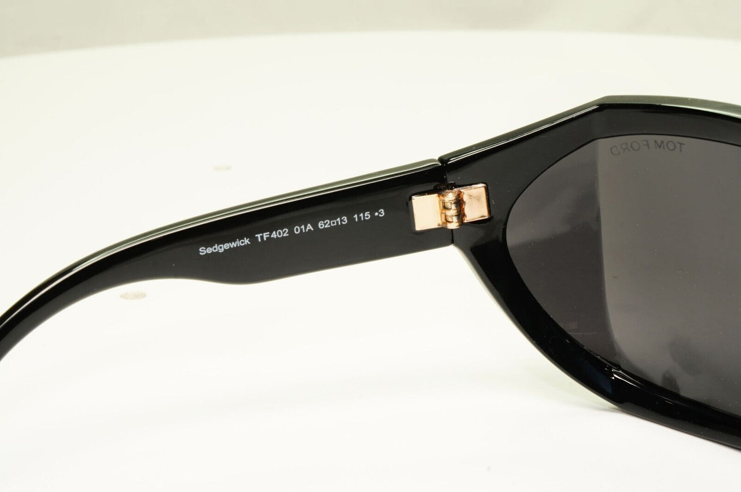 Authentic TOM FORD Mens Sunglasses Unisex Glossy Black Sedgewick TF402 01A 30676