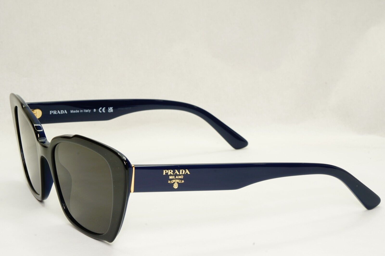 Prada Sunglasses Black Blue Square Fashion PR01YV VPR 01Y 08V-1O1 53mm