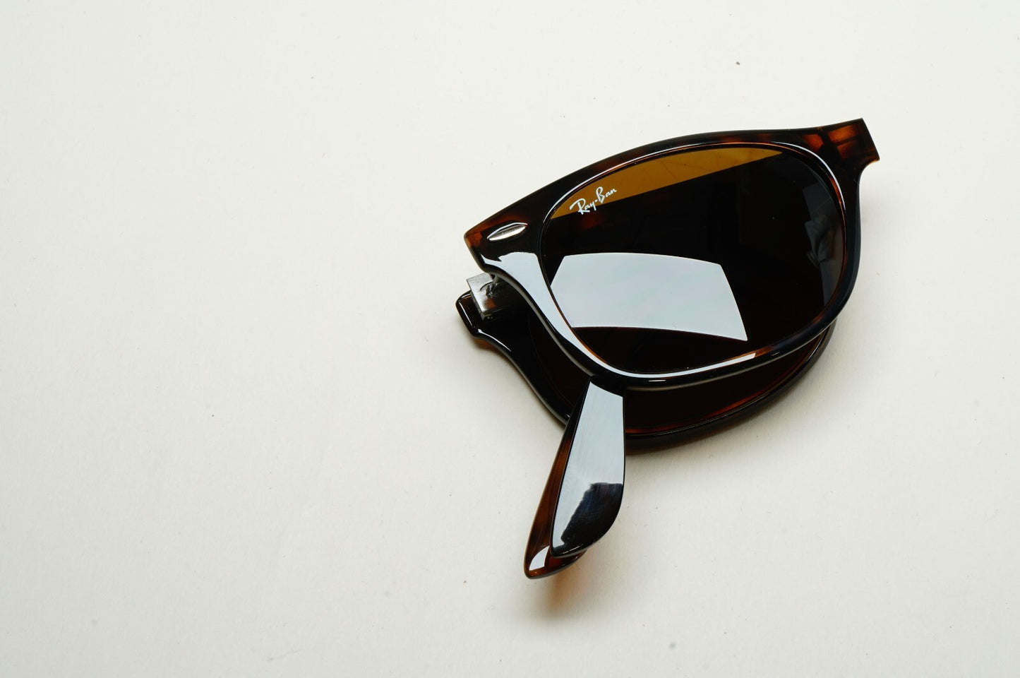 Ray-Ban Sunglasses Folding 2015 New Wayfarer Liteforce Brown RB 4223 6124/73