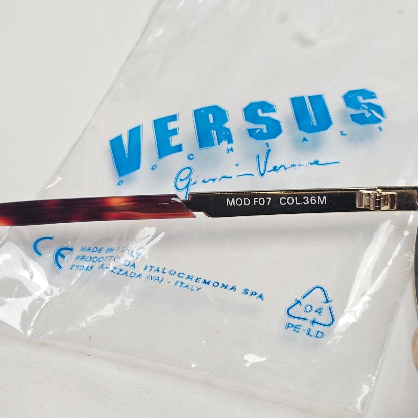 Versus Sunglasses 1996 by Gianni Versace Vintage Gold Oval MOD F07 COL 36M