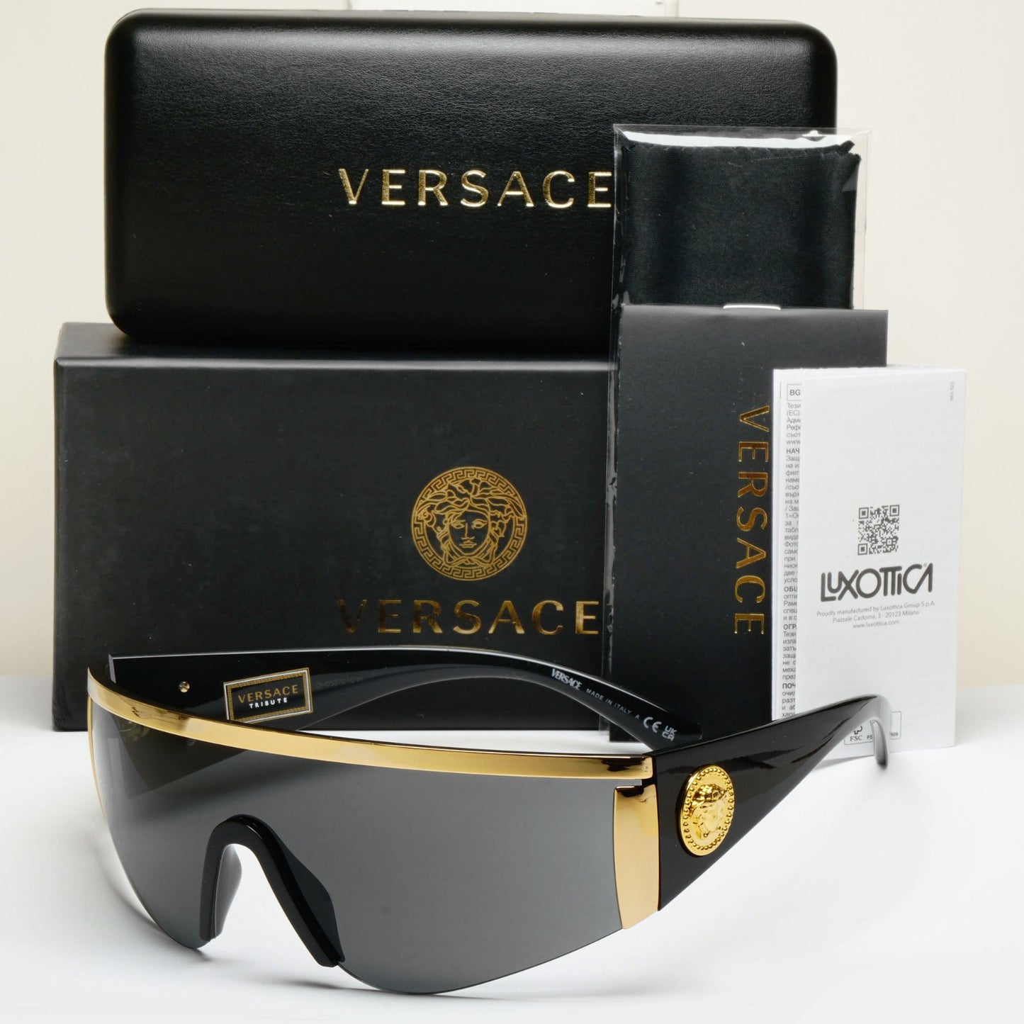 Versace Sunglasses Gold Medusa Shield Visor Black 1996 Tribute MOD 2197 1000/87