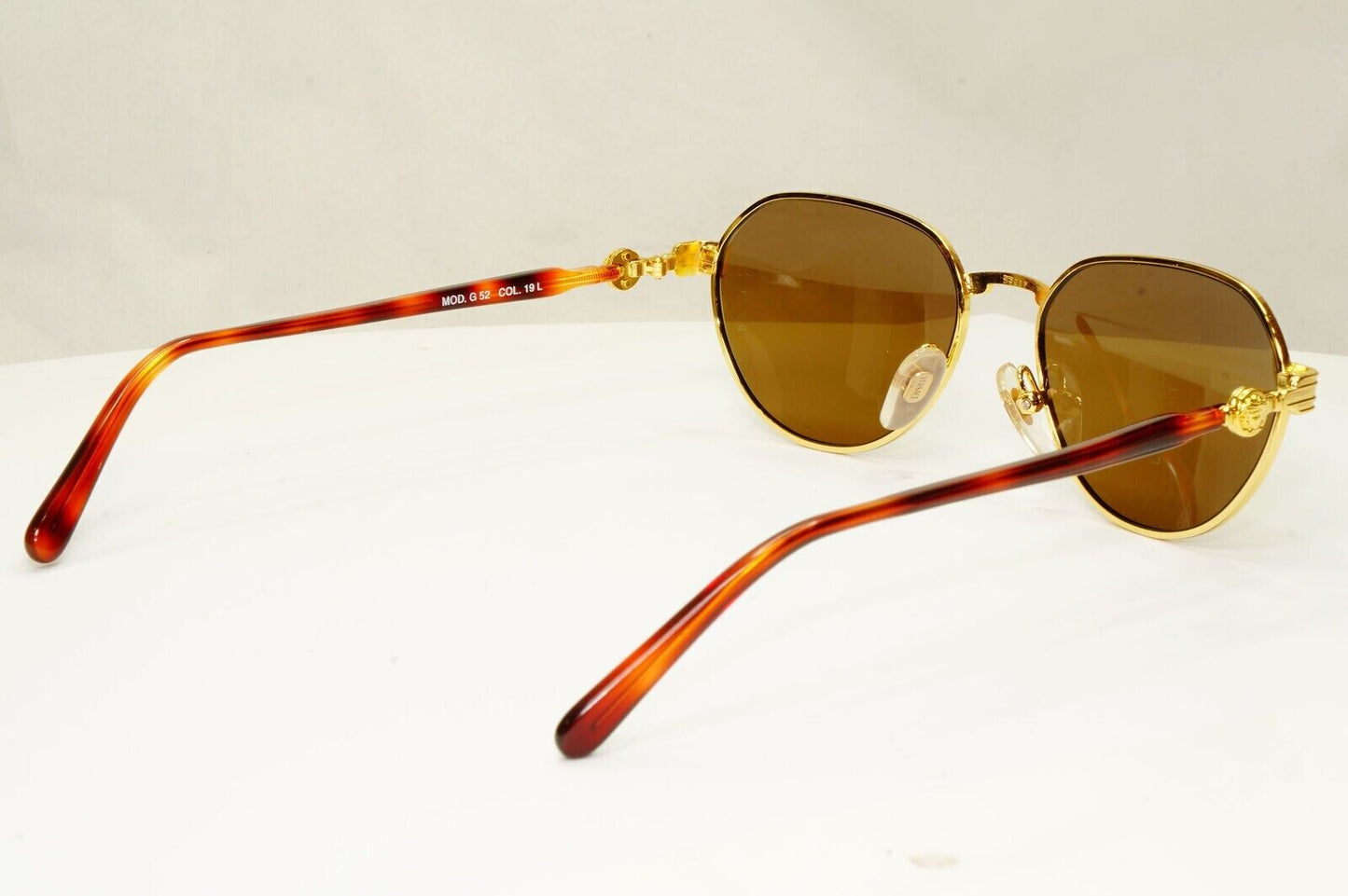 Gianni Versace 1995 Vintage Gold Medusa Unisex Brown Sunglasses MOD G52 COL 17L