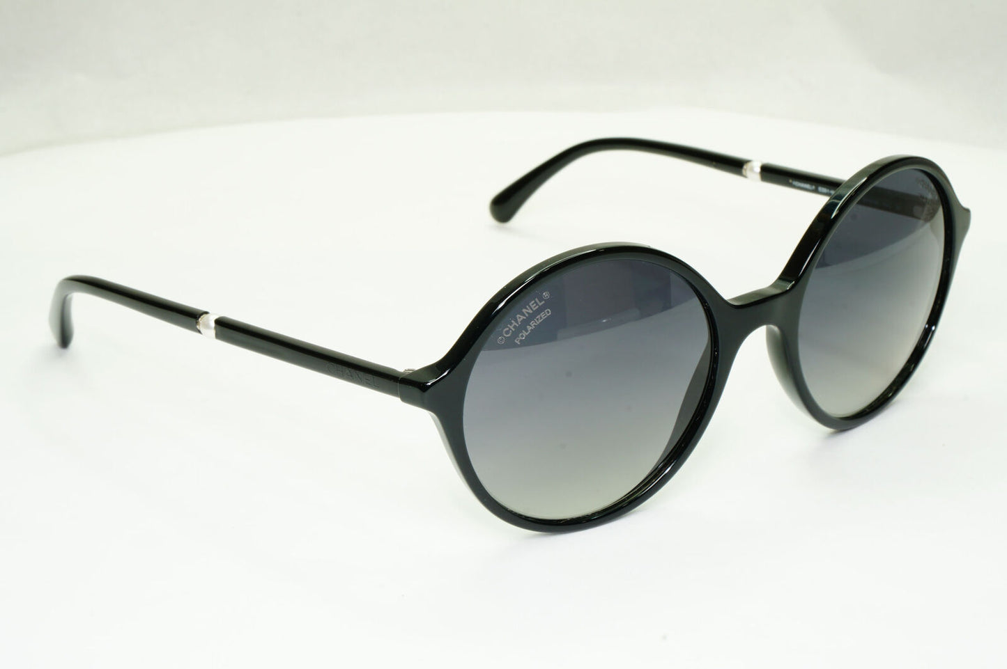 Chanel Pearl Polarized Sunglasses Black Round Gradient 5391-H c.501/S8 130523