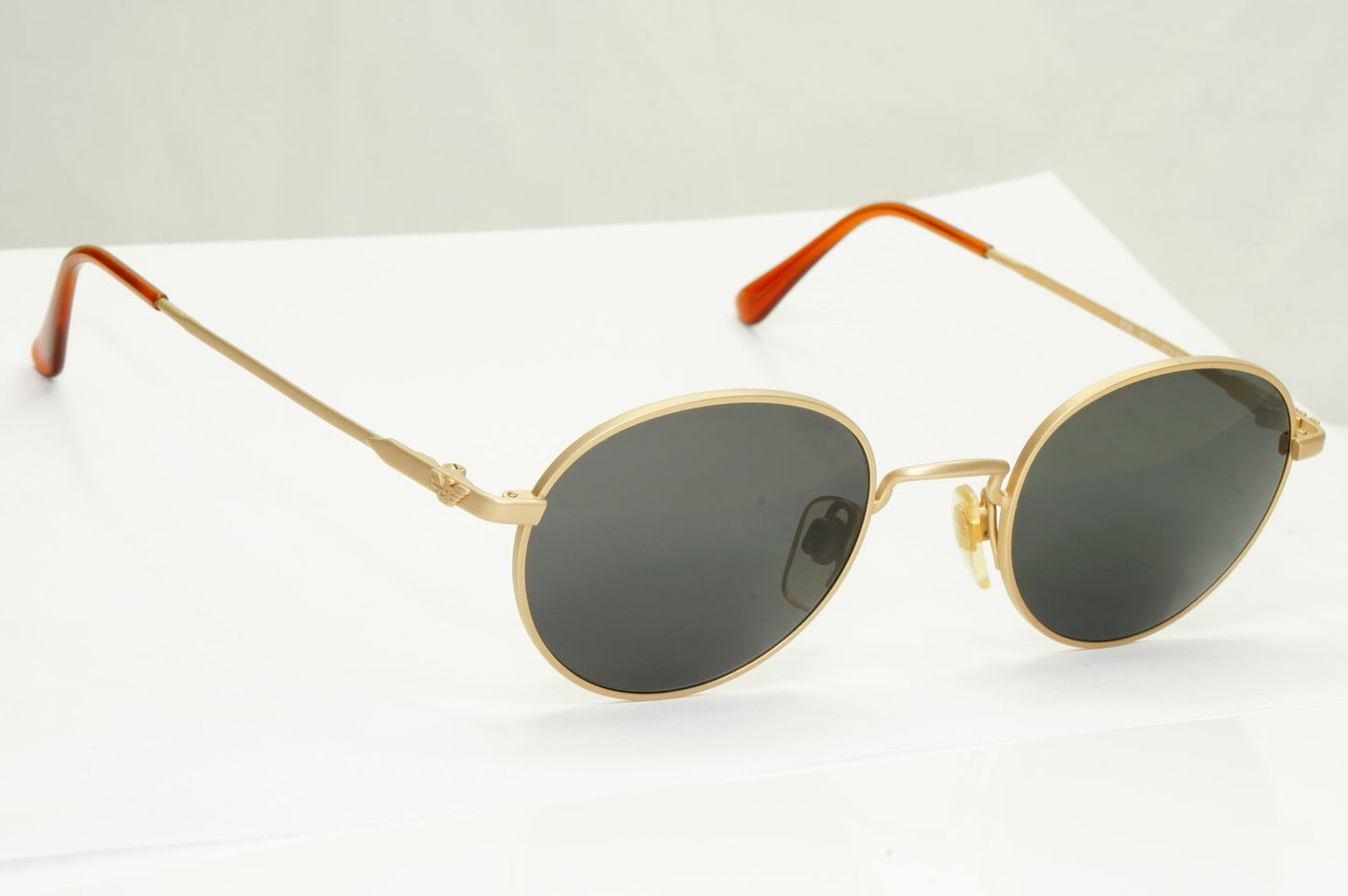 Emporio Armani Sunglasses 1997 Vintage Round Gold Black Metal Eagle 008-S 852