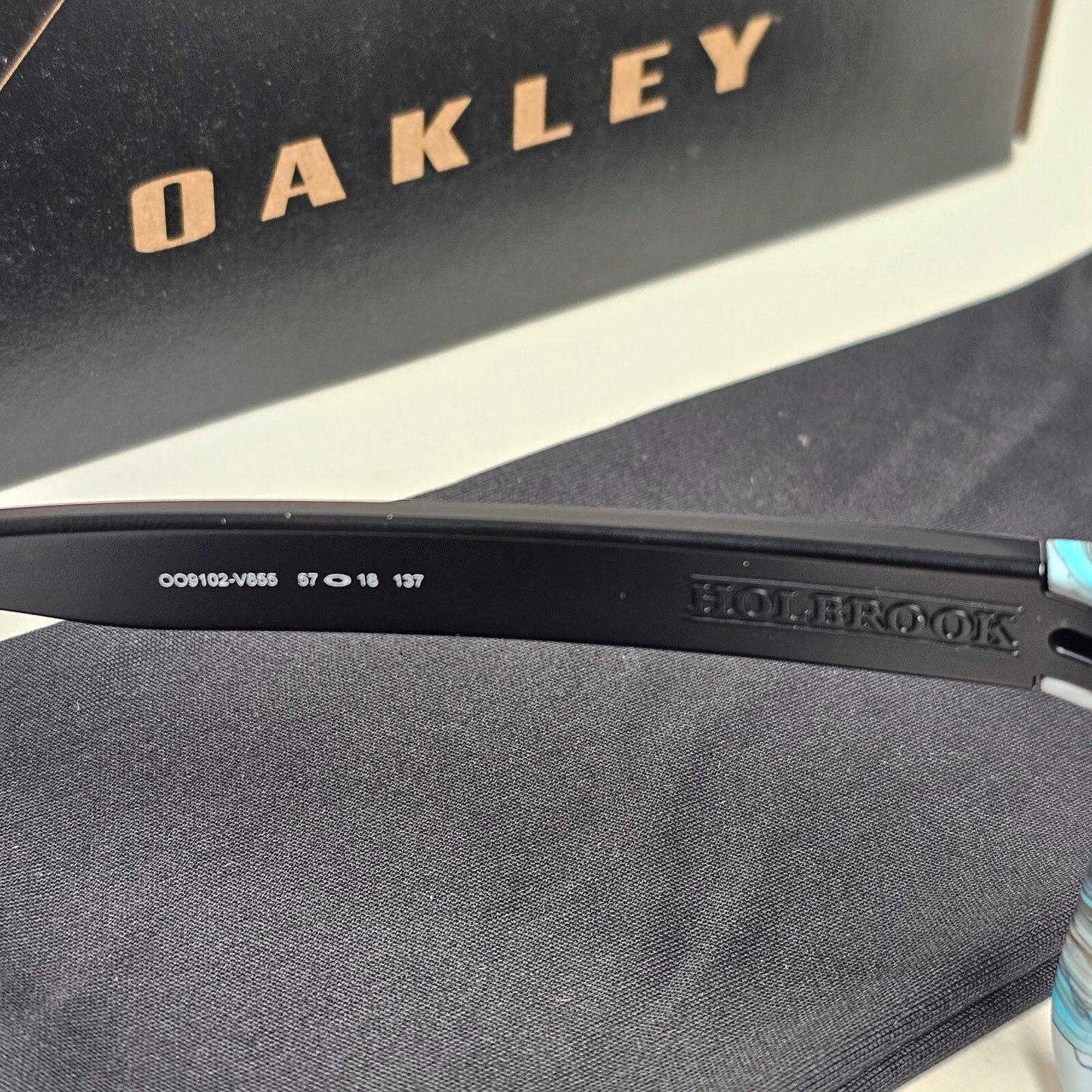 Oakley Sunglasses Holbrook Polarized Blue Sanctuary Swirl OO 9102 V855 57mm