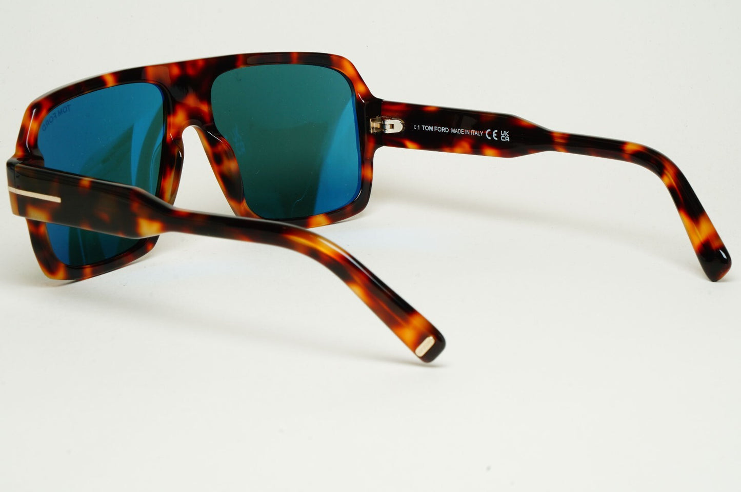 Tom Ford Sunglasses Camden Square Navigator Brown Tortoise Green TF 933 53V 58mm