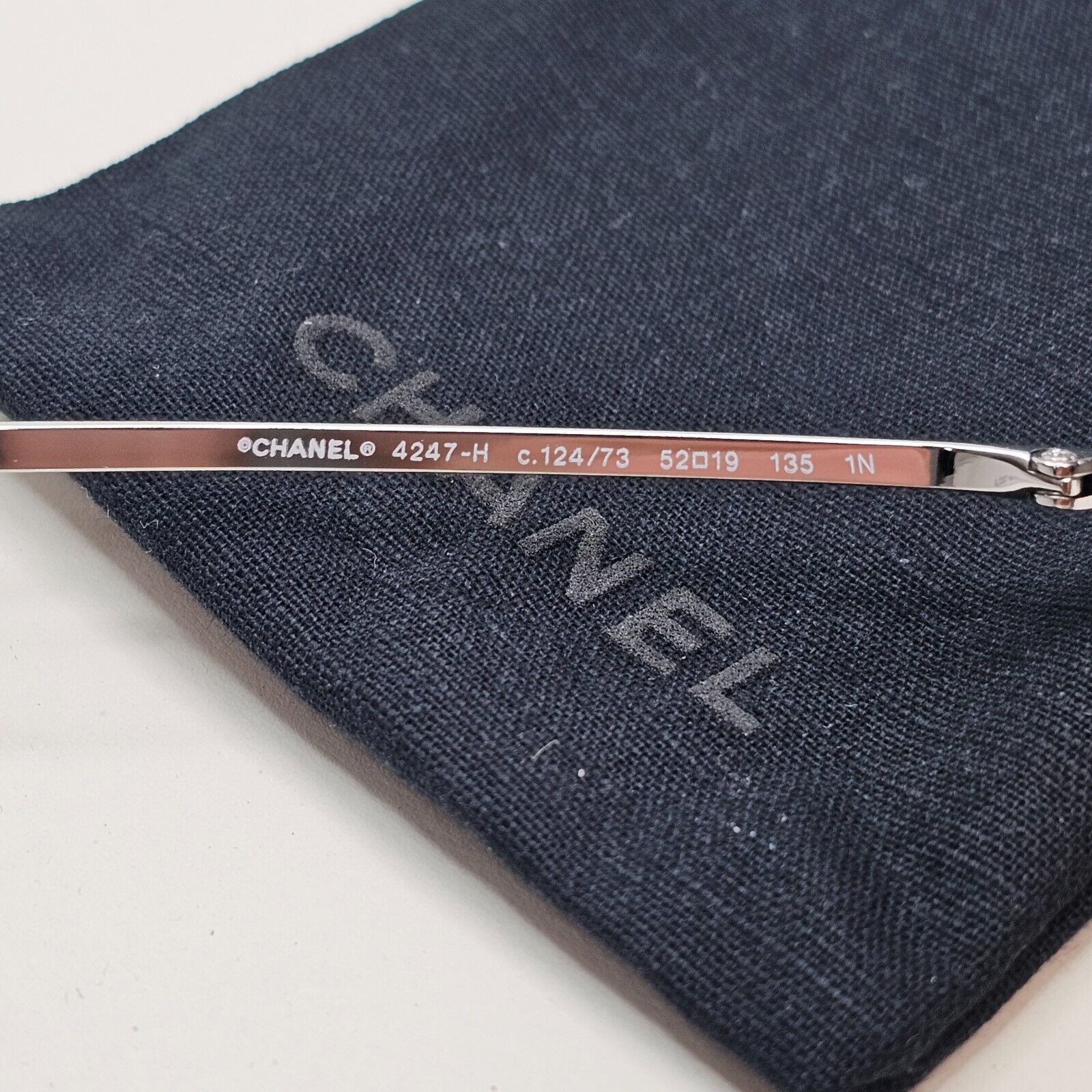 Chanel Sunglasses Pearl Silver Brown Amber Round Metal 4247-H c.124/73 52mm