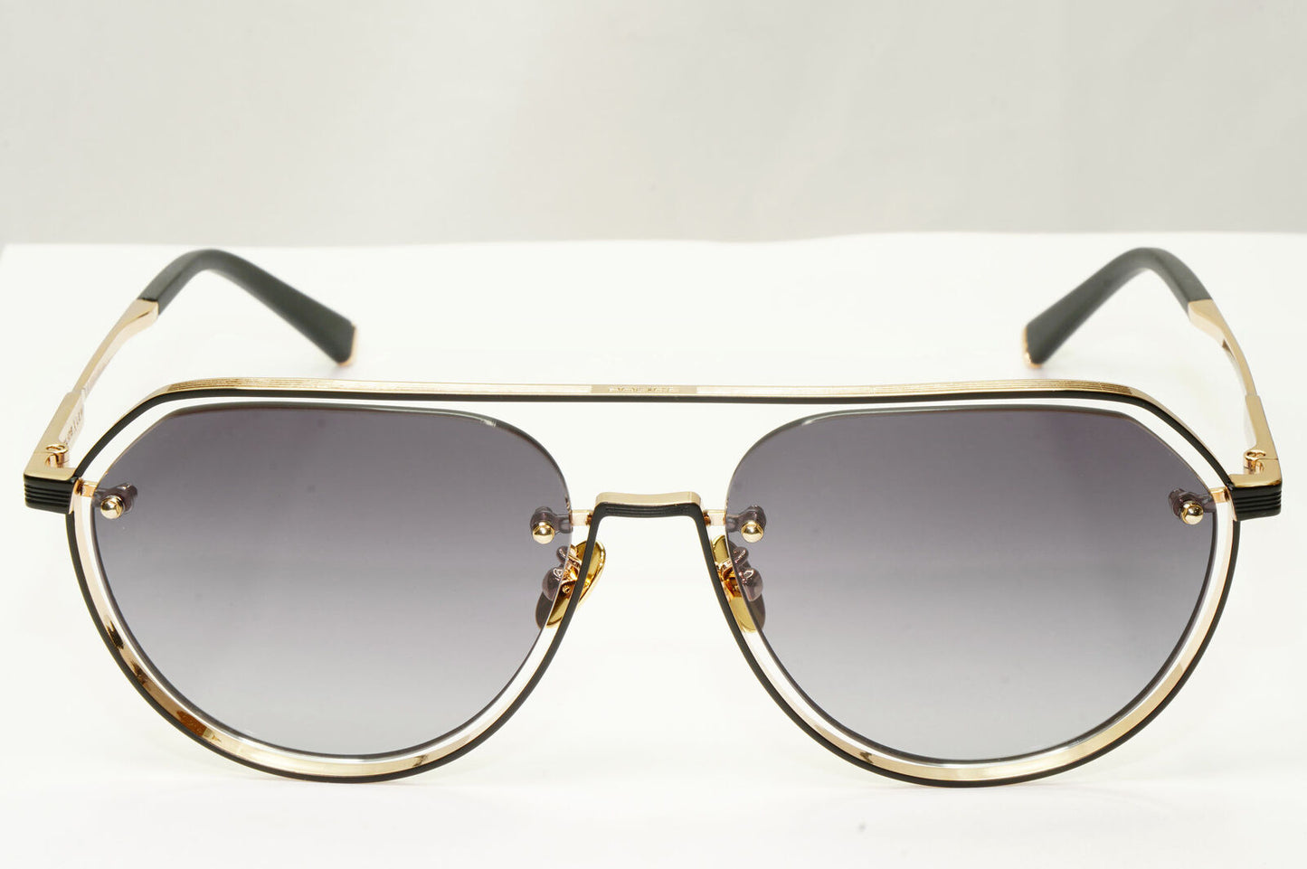 Police Lewis Hamilton F1 Sunglasses Blac kGradient Gold Pilot SPL E17 COL 302Y