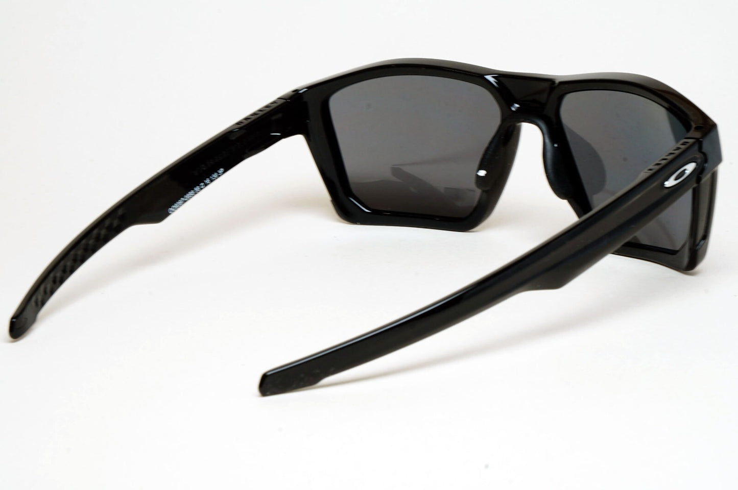 Oakley Sunglasses Polarized Targetline Black Polished Iridium Glossy OO 9397 08