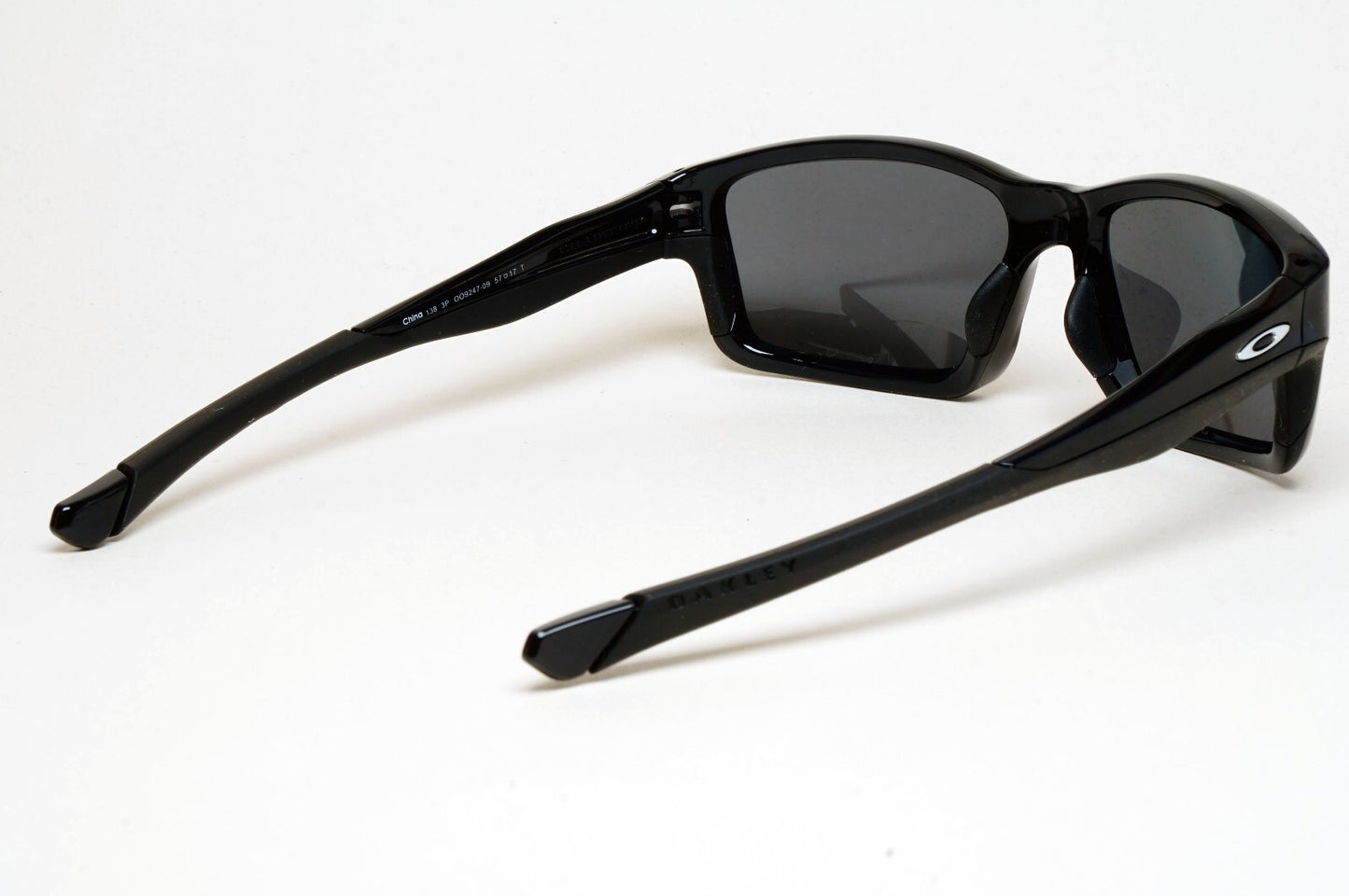 Oakley Sunglasses Polarized Chainlink Black Ink Iridium Glossy OO 9247 09