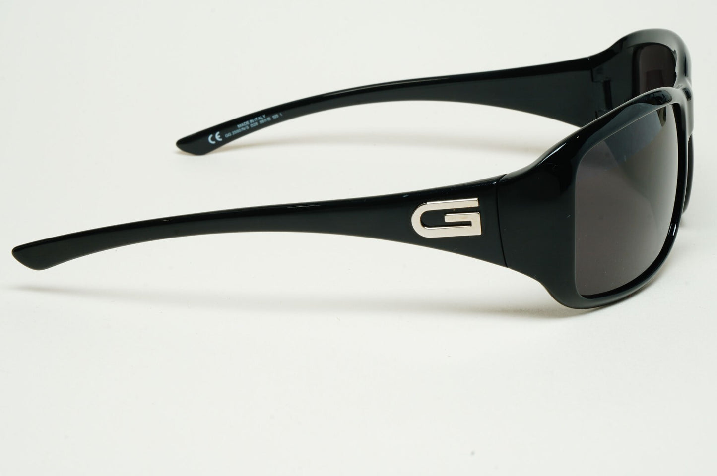 Gucci Sunglasses 2002 Vintage Black Retro Wrap GG 2550/N/S D28 58mm 140325