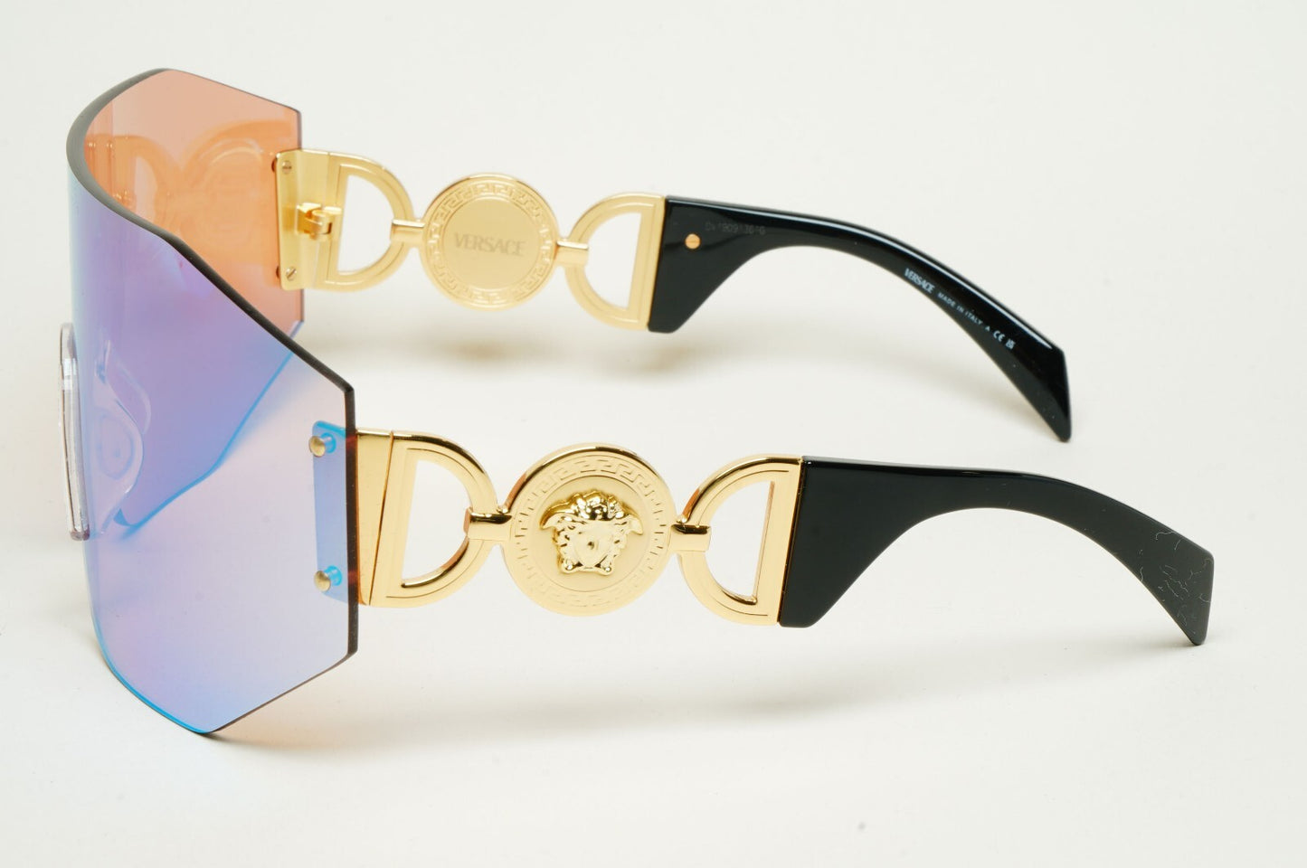 Versace Sunglasses Unisex Gold Medusa Shield Visor Ski Large MOD VE 2258 1002/MA