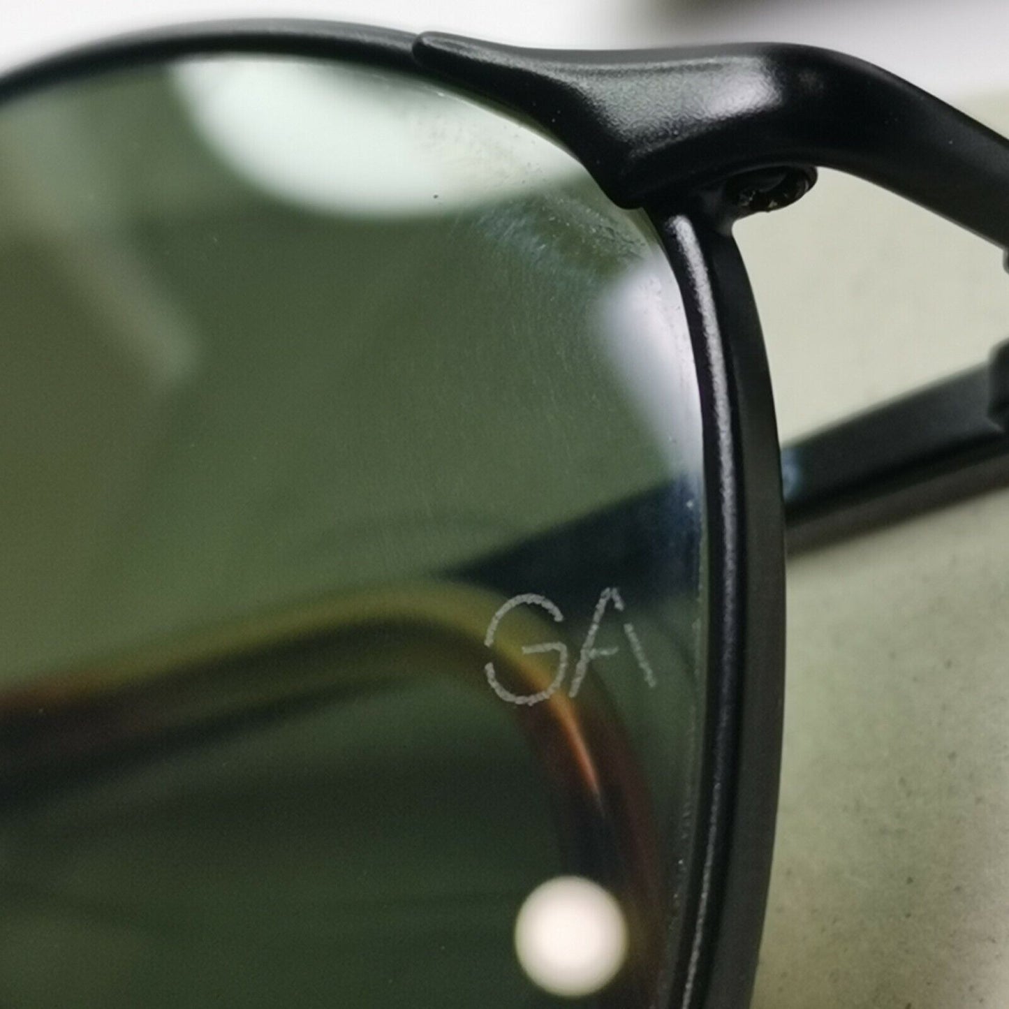 Authentic Giorgio Armani 1997 Vintage Sunglasses Black Green Mens Womens 132 748
