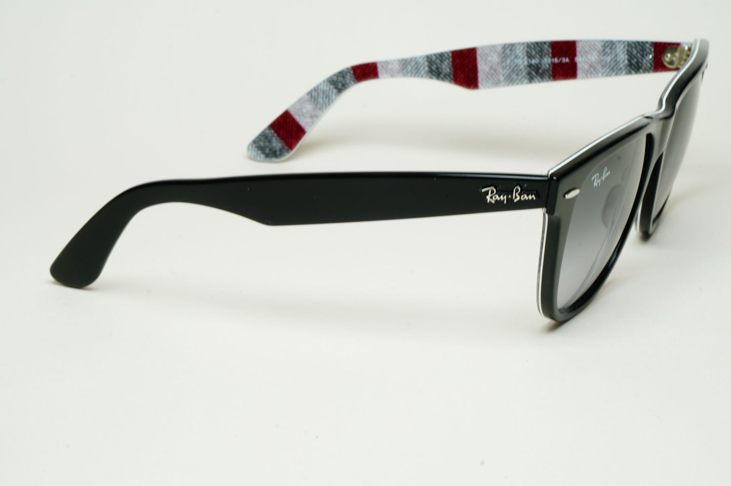 Ray-Ban Sunglasses Wayfarer RB 2140 Black Grey Gradient 1318/3A 54mm Large