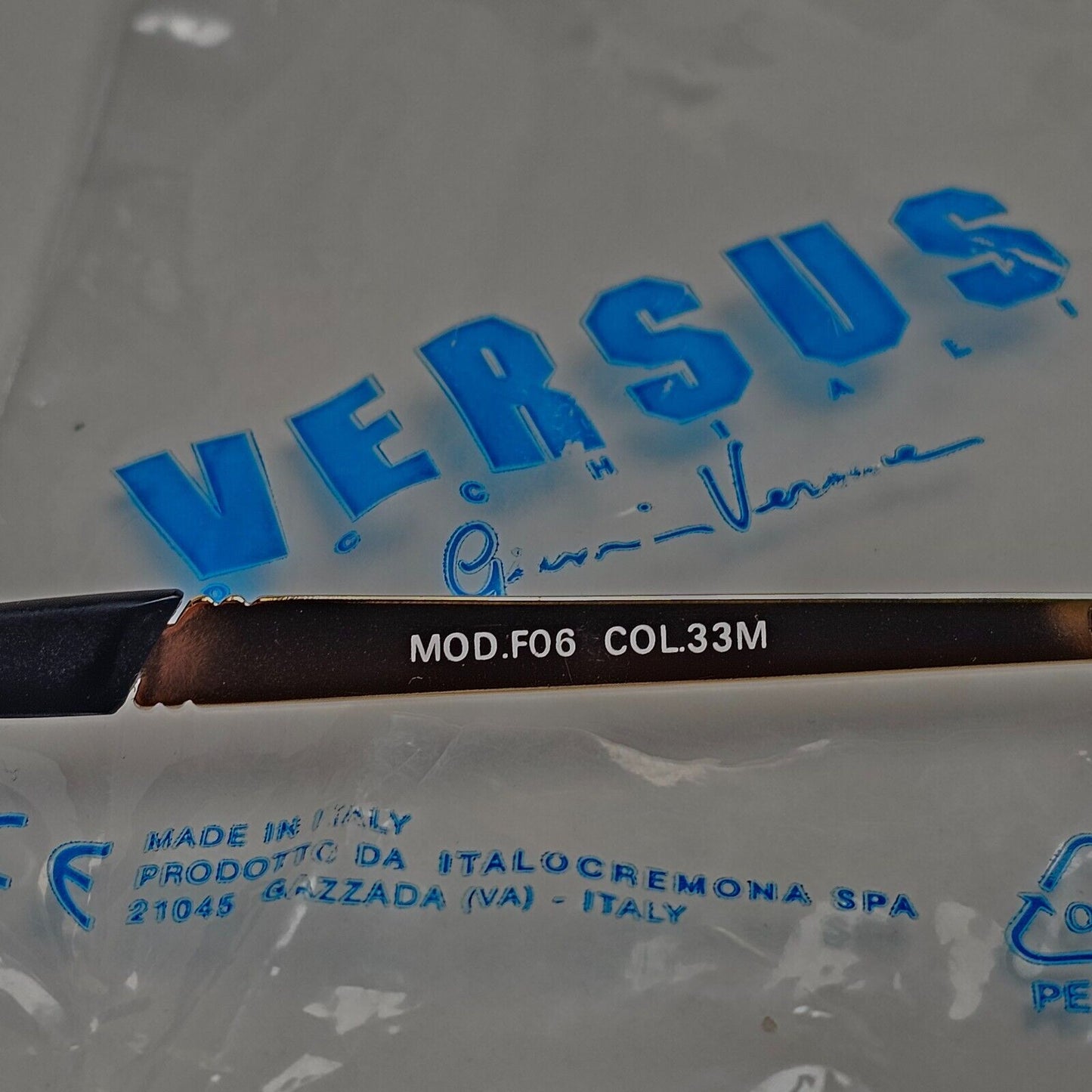 Versus Sunglasses 1996 by Gianni Versace Vintage Rectangle Gold MOD F06 COL 33M