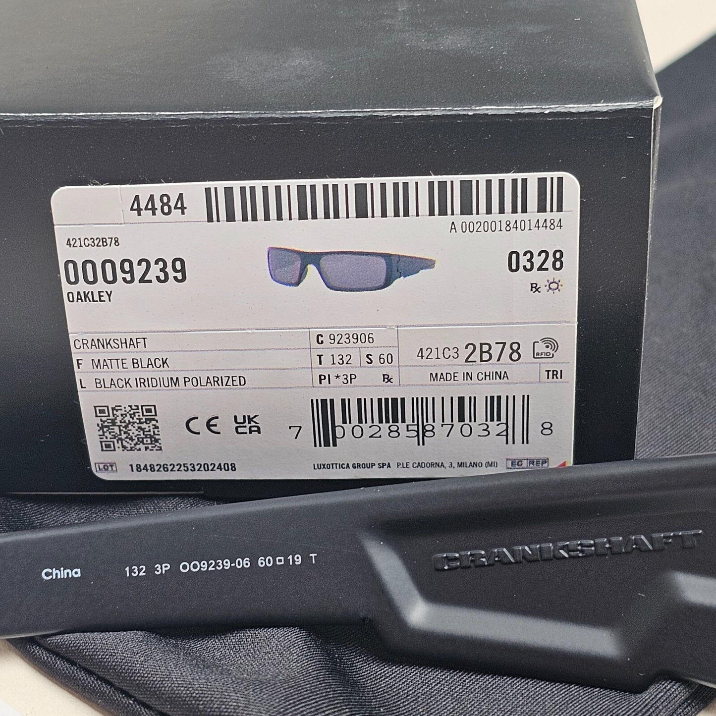 Oakley Sunglasses Polarized Crankshaft Black Matte Iridium Sport Wrap OO 9239 06
