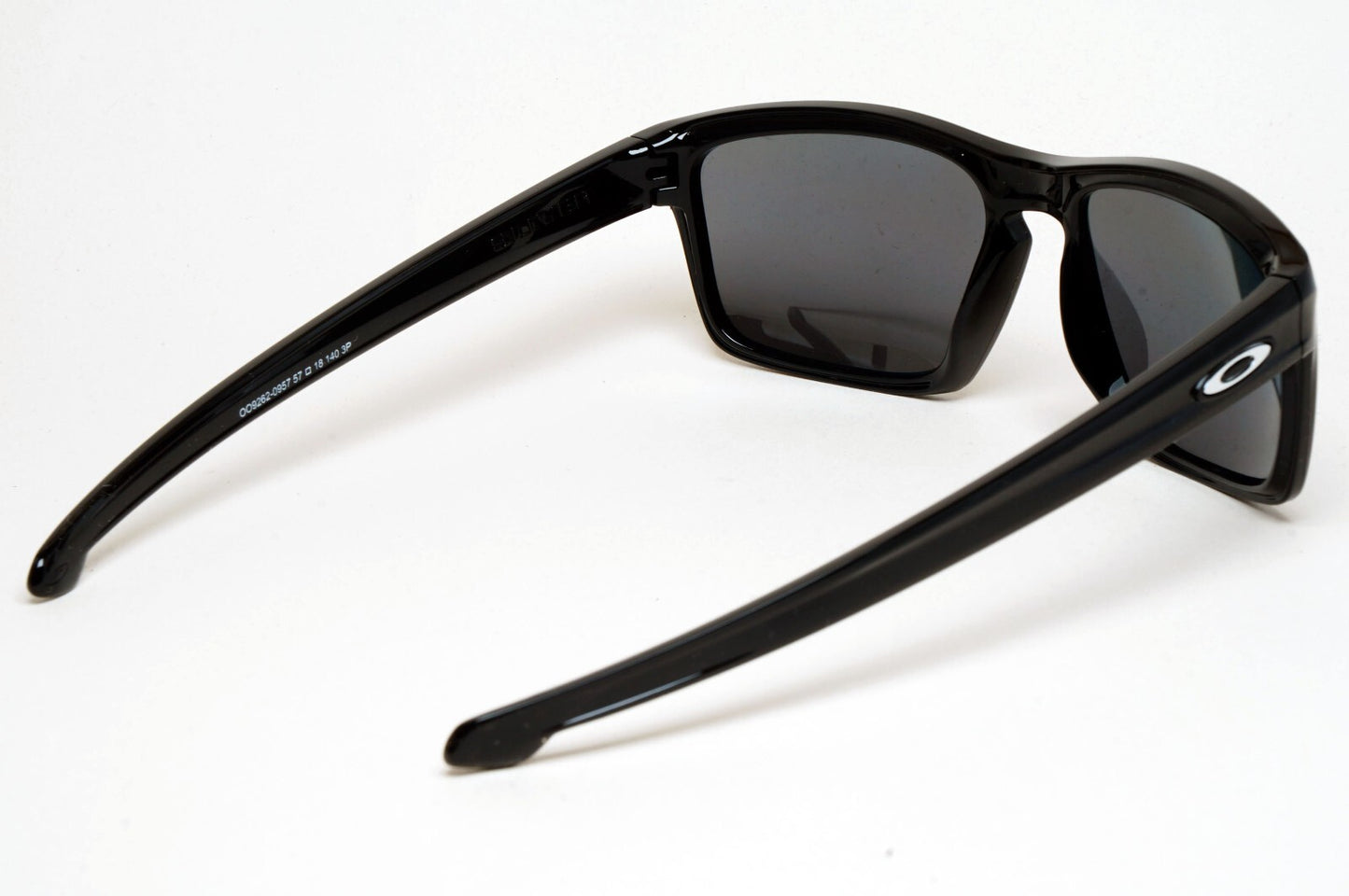 Oakley Sunglasses Polarized Sliver Black Polished Iridium Glossy OO 9262 09