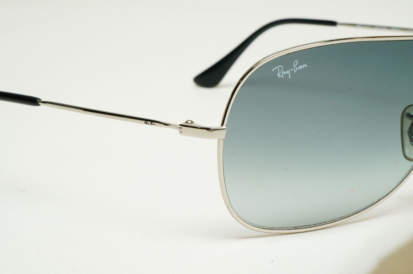 Ray-Ban Sunglasses 2005 Vintage Shield Grey Silver RB 3211 003/8G Small 310125