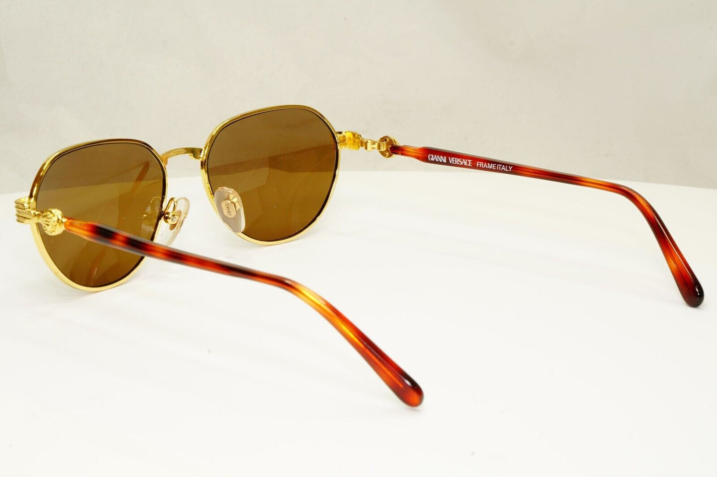 Gianni Versace 1995 Vintage Gold Medusa Unisex Brown Sunglasses MOD G52 COL 17L