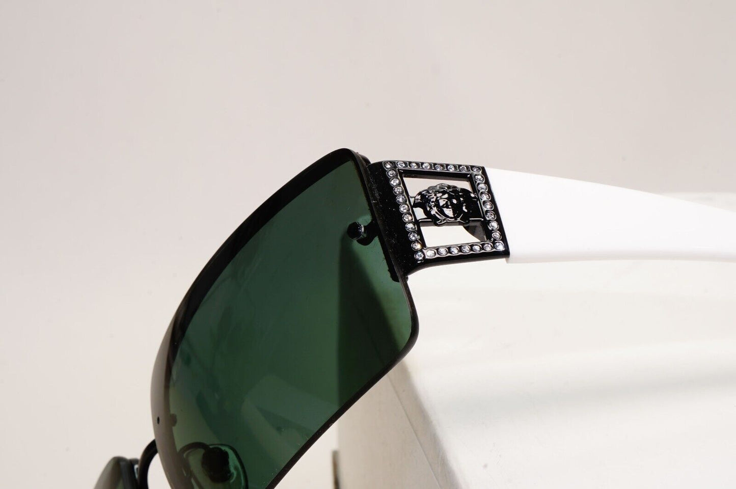Versace Sunglasses 2002 Vintage Black White Green MOD 2029-B 1009/71 120824