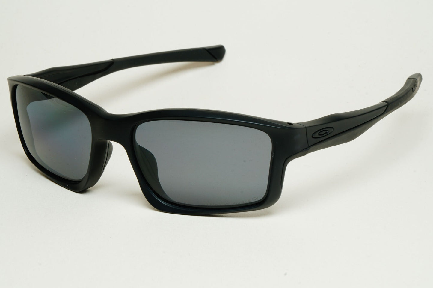 Oakley Sunglasses Polarized Chainlink Black Matte Grey Square OO 9247 15