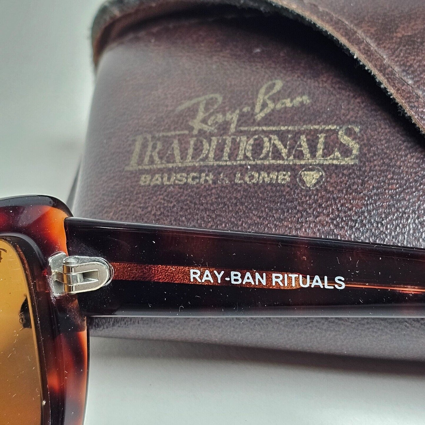 Ray-Ban Sunglasses 1997 Vintage Bausch Lomb Brown Tortoise W2531 Rituals 120125