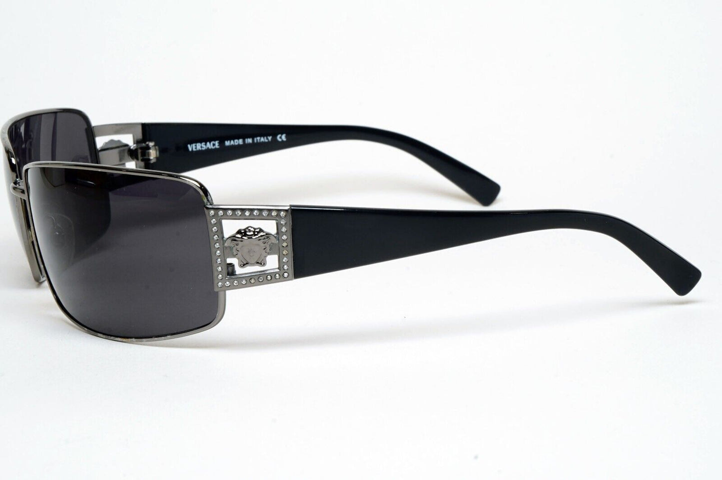 Versace Sunglasses 2004 Vintage Black Gunmetal Wrap MOD 2032-B 1001/11 180125