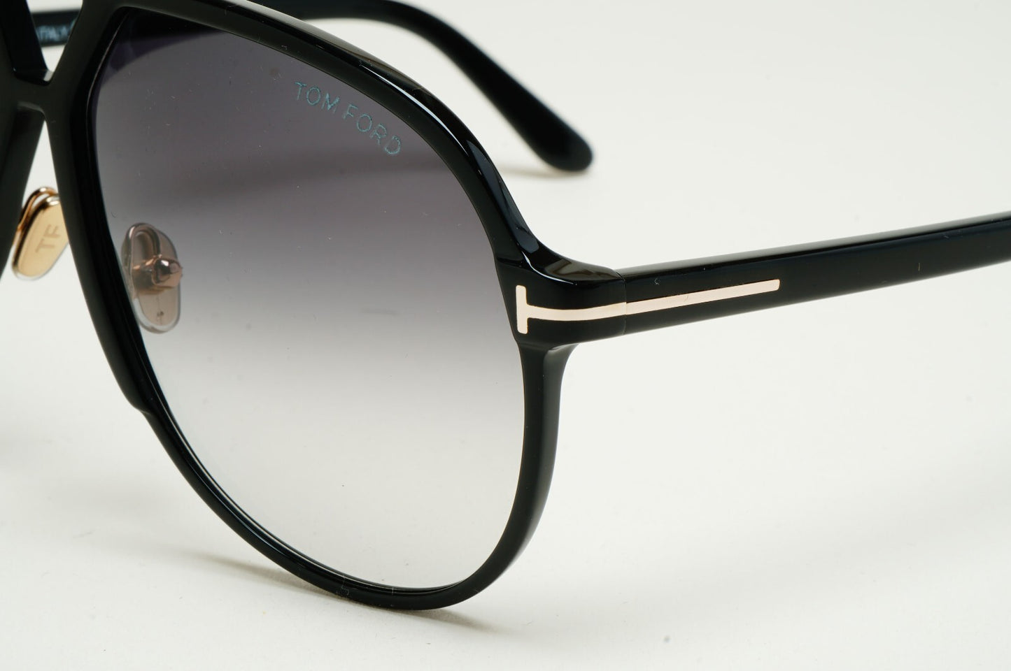 Tom Ford Sunglasses Bertrand Black Pilot Grey Gradient Large FT1061 TF 1061 01B