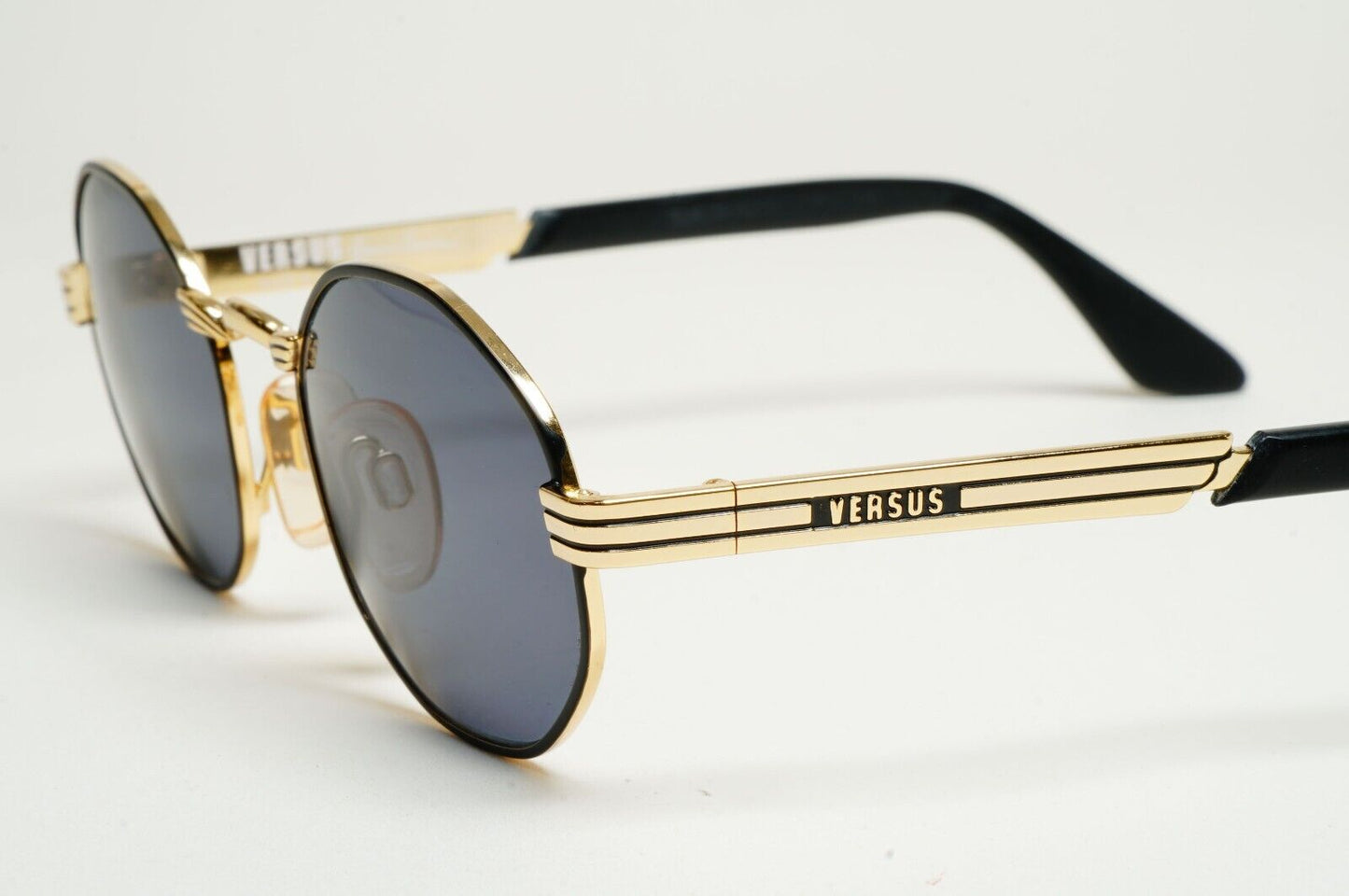 Versus Sunglasses 1996 by Gianni Versace Vintage Gold Hexagon MOD F09 COL 39M