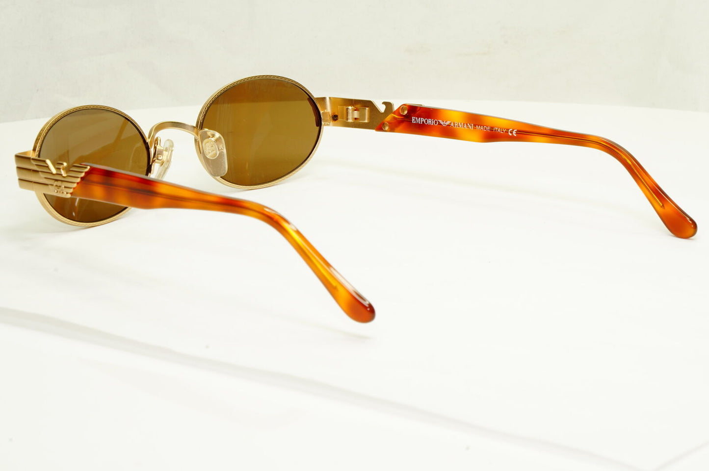 Emporio Armani 1997 Vintage Sunglasses Mens Womens Womens Gold Eagle 054 904