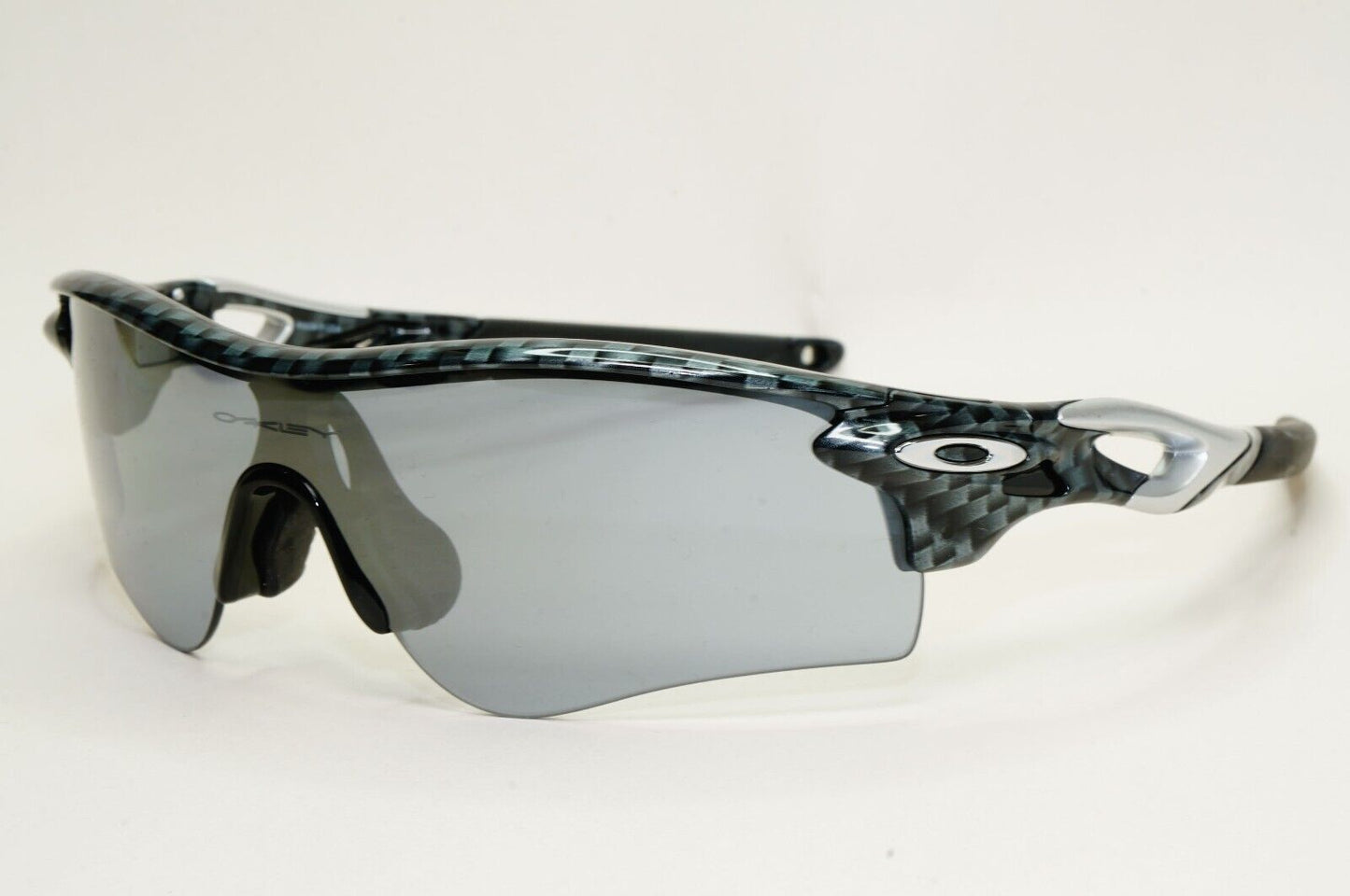 Oakley Sunglasses RadarLock Path A Carbon Fiber Slate Iridium Mirror OO 9206 11