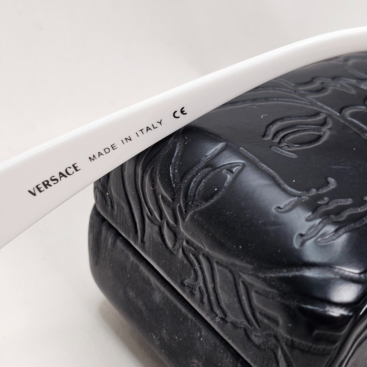 Versace Sunglasses 2002 Vintage Black White Green MOD 2029-B 1009/71 120824