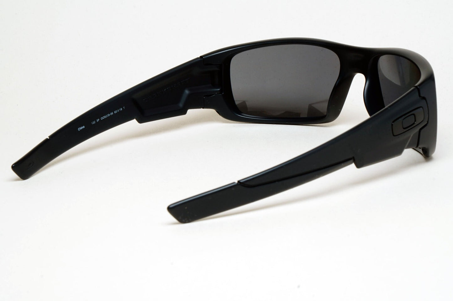 Oakley Sunglasses Polarized Crankshaft Black Matte Iridium Sport Wrap OO 9239 06