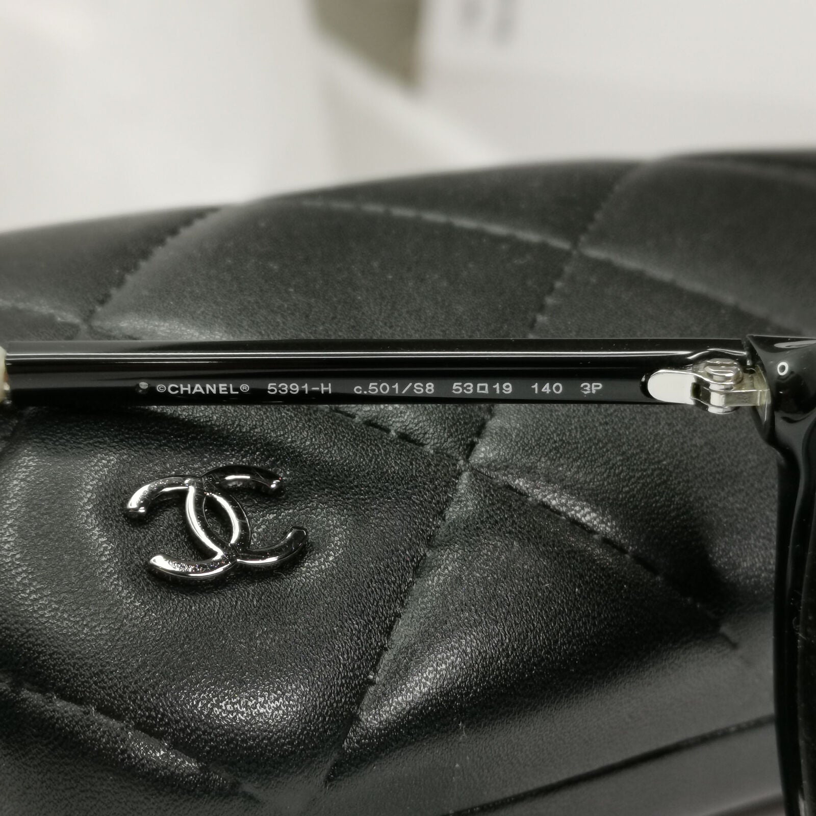 Chanel Pearl Polarized Sunglasses Black Round Gradient 5391-H c.501/S8 130523