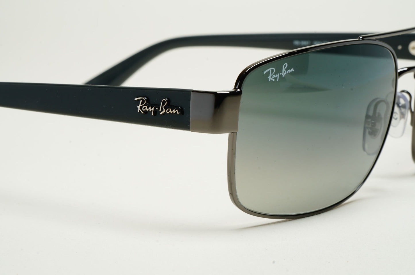 Ray-Ban Sunglasses Gunmetal Grey Square Pilot Navigator RB 3687 002/31 61mm