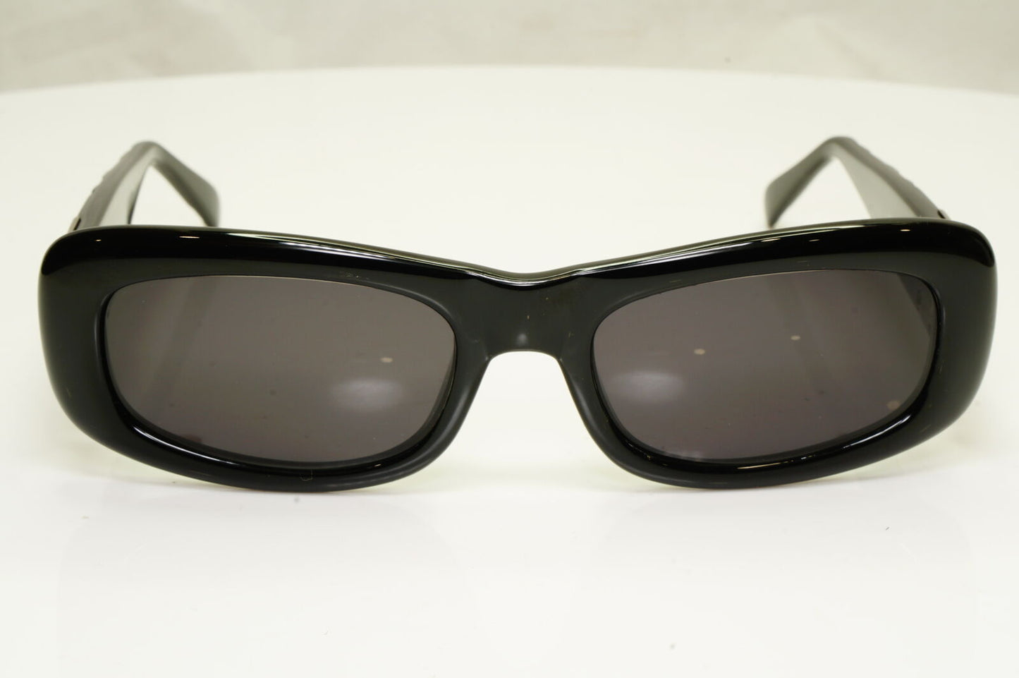Gianni Versace 1996 Unisex Vintage Black Medusa Sunglasses MOD 257/M COL 374