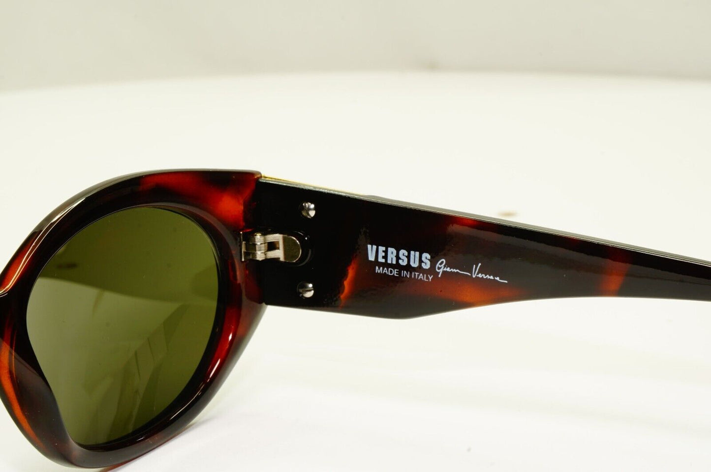 Versus 1995 Vintage Brown Gold Sunglasses by Gianni Versace MOD EZ6 COL 649