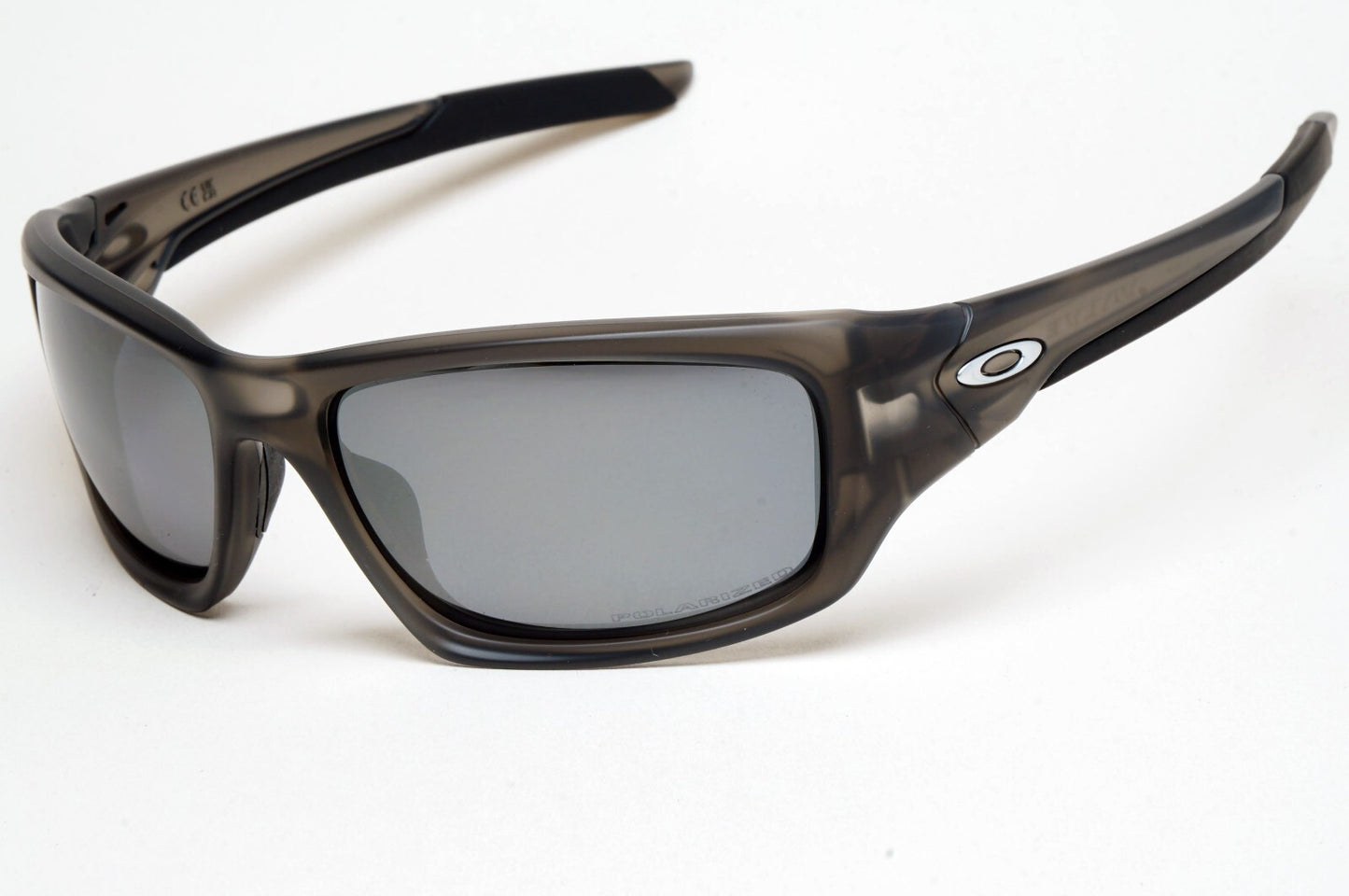 Oakley Sunglasses Polarized Valve Grey Matte Black Iridium OO 9236 Valve 06