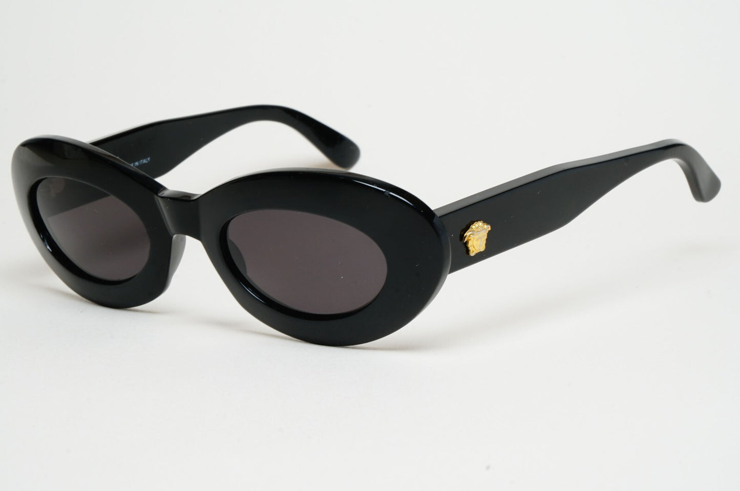 Gianni Versace Sunglasses 1995 Vintage Black Oval Medusa MOD 415 COL 852 140325